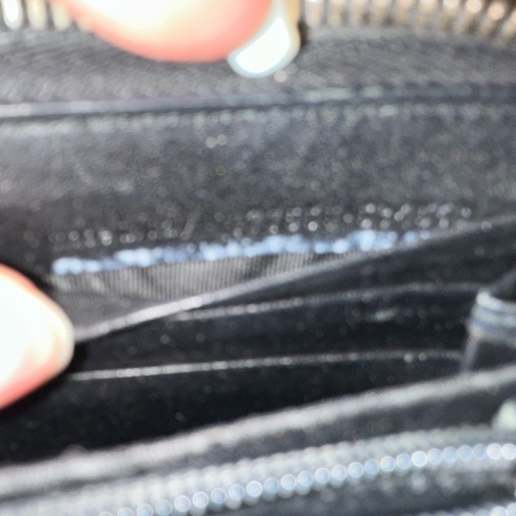 Authentic Black YSL Patent leather Wallet - Picture 7 of 9